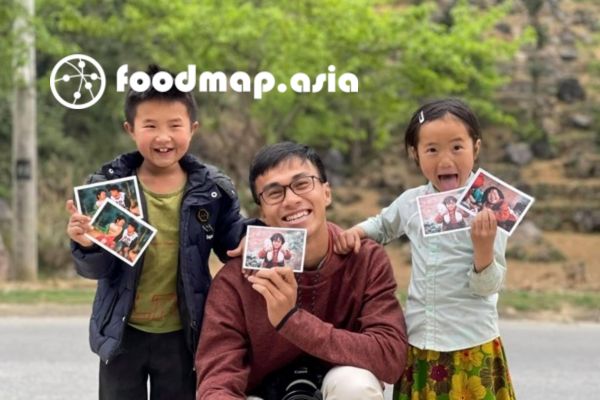 Nụ cười trong sáng tươi vui ấy