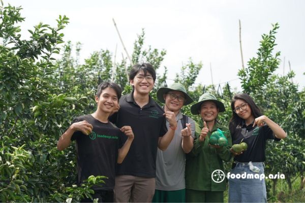 doi-ngu-foofmao-den-vuon-cam