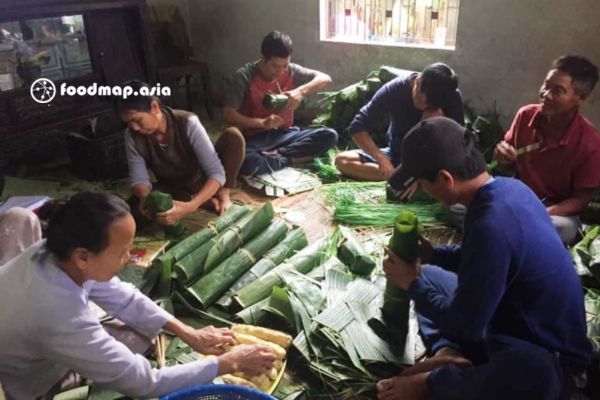 Công đoạn chuẩn bị nguyên liệu làm bánh tét