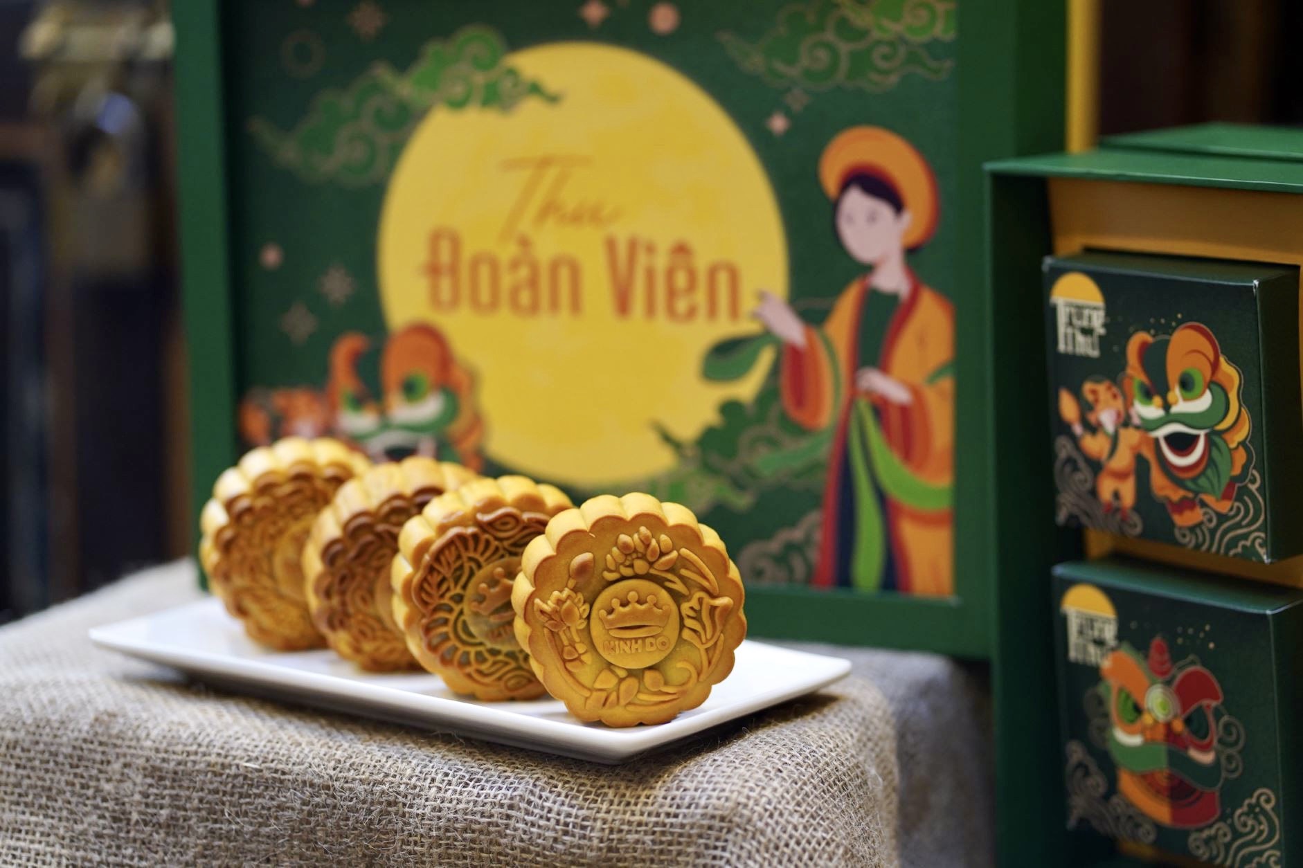 banh trung thu si va le